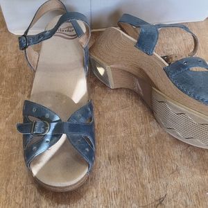 dansko sandals